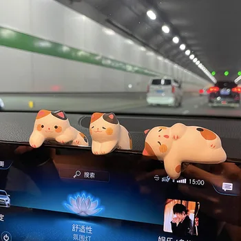 Аксессуары для интерьера аниме автомобиля Украшение приборной панели для авто Милый лежащий кот, модели автомобилей, экран дисплея, забавное украшение